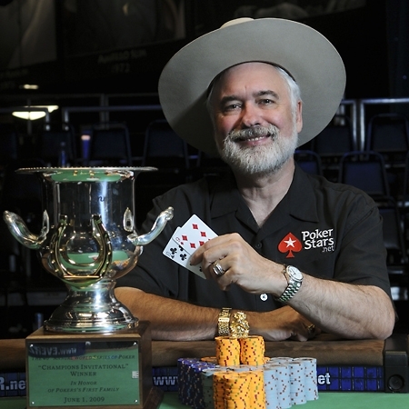 Tom McEvoy šampionem šampionů