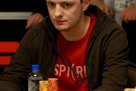 Main event, den 6: Kompletní chipcount
