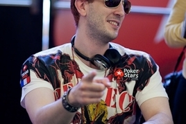 EPT Barcelona, den 2: ElkY šikanuje soupeře