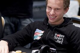 EPT London day 4 - Seating  