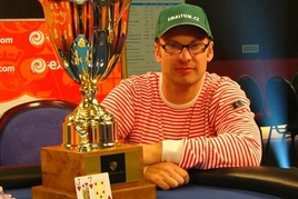 Finále ČPT: Pokerzive.cz drtí český poker