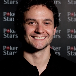 EPT Vilamoure – den 1b: chipleader Jeff Sarwer