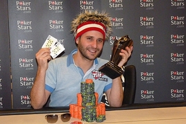 Romanello útočí na Vinklárka v leaderboardu EPT Player of te Year