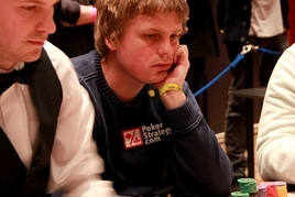 EPT Kodaň: Vojta_R postupuje s pátým největším stackem