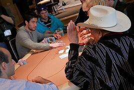 WPT: V Bellagiu zbývá 15 hráčů, chipleaderem Galen Hall