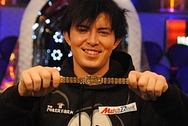 Bracelet a Triple Crown pro Jakea Codyho