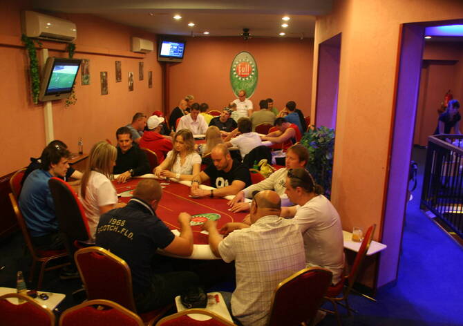 ON-LINE: Forbes Millions, FullHouse, Plzeň