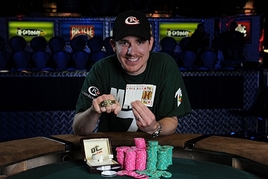 Event #33: Hellmuthovi vyfoukl titul Eric Rodawig