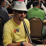 WSOP ME day 2B: Marty nasbíral do klobouku 185.800