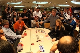 EPT: Beneš a Koleno ITM! Brunson out