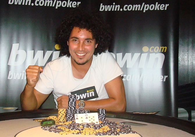 Bwin Live Tour: Parádní smeč v podání Maročana Chakiho!