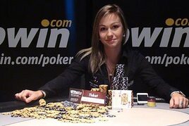 Budoucí pokerová mistryně ČR se s tím nemaže!
