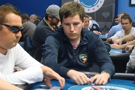 Jak nehrát 6-max hyperturbo SNG turnaje