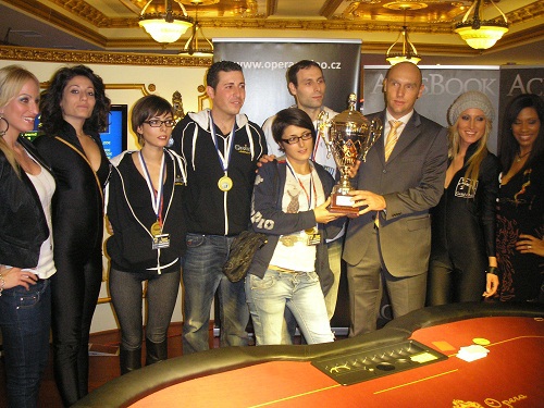Team Tournament: Vítězí "Casino Bingo" a "To se vejde" získává 2.místo