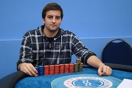 ČPT 2012 odstartovala ve velkém stylu. Chipleaderem je Tomáš Hasil