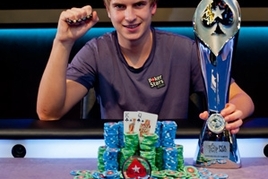 Viktor Blom vítězí v bahamském Super High Rolleru