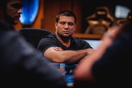 Grand Opening €400K GTD: Sobota přinesla 14 českých postupů včetně nového chipleadera Josefa Baláže