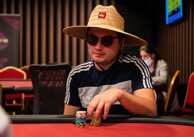 Powerfest: Michael Sklenička zabojuje ve finálovém dni $1K Big Shotu
