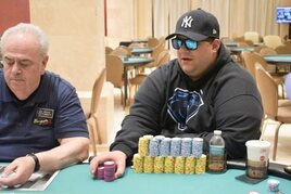WSOP final table: Shortstack Dobin si jde pro kariérní maximum