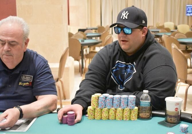 WSOP final table: Shortstack Dobin si jde pro kariérní maximum