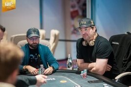 Hellmuth vs Negreanu: Druhé kolo je připraveno!