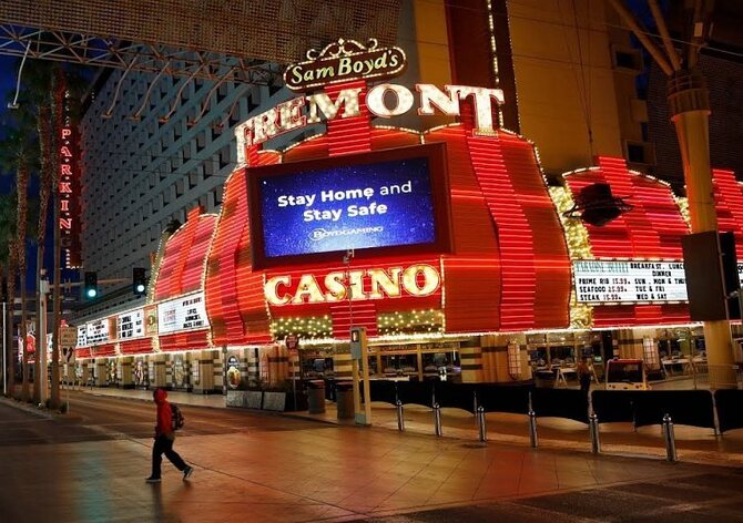 Covidový rok a den poté: Když se uzavíralo Las Vegas...