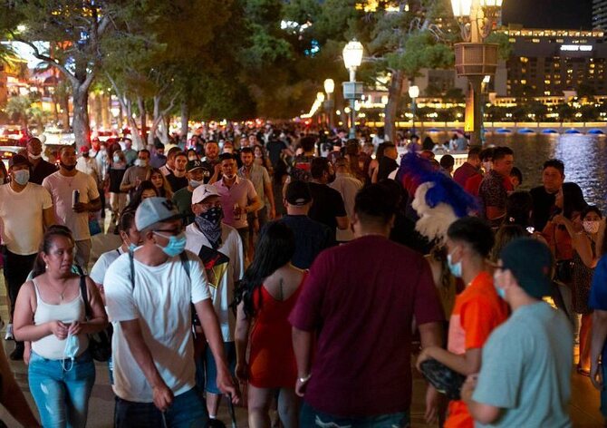 Kasina v Las Vegas mají zelenou. Mizí také plexiskla!