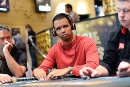 Aussie Millions: Phil Ivey v top 10 druhého dne Main Eventu