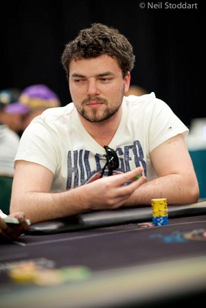 Vinklárek stále na vrcholu EPT Player of the Year Race