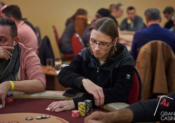 Aš: Na finálový stůl Friday 7K usedl Karel Hospodka i &quot;Lucio&quot;