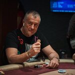 Aš - GCA Main Event €100K: KV Král i Magic Man, ve druhém dni 182 hráčů