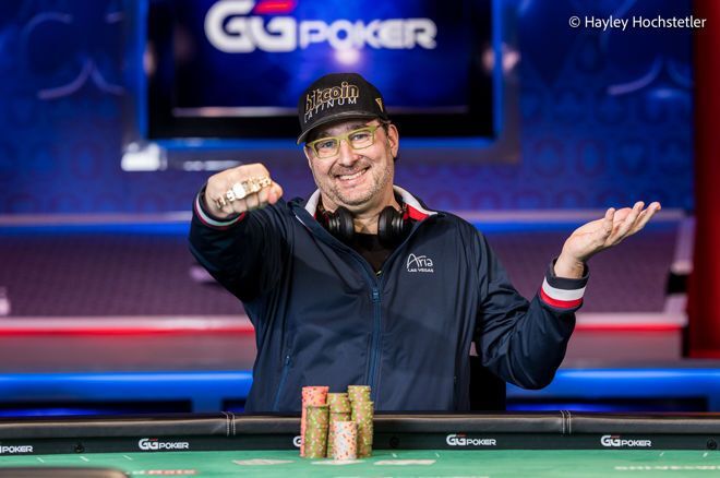 Na čtvrtý pokus! Hellmuth má 16. WSOP náramek!