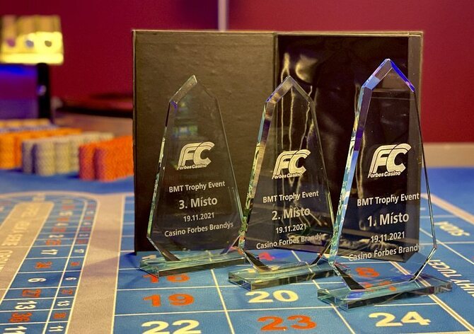 Pátek: Forbes Brandýs o 150.000 Kč, 2x reentry a 3x skleněná trofej!