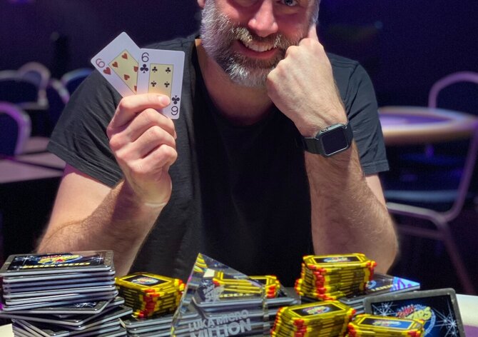 Luka Micro Million: Trofej a 100.000 Kč odnáší Flary!