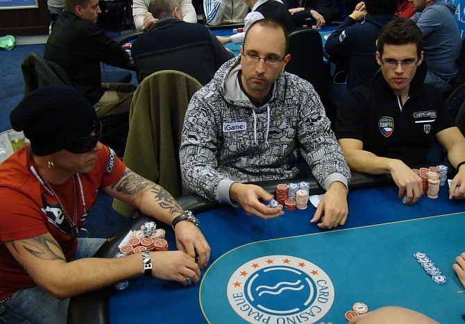 Výukové video: Yegon na Zoom pokeru NL200