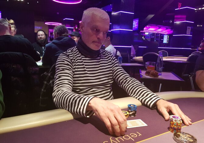 Luka Micro Million: Švarc s Kudrnou ovládli flighty 1E a 1F. Chipleader neohrožen!
