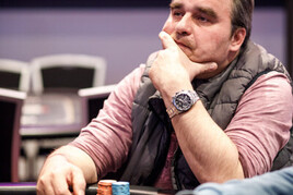 Main Event WSOPC €1M GTD: Roman Chochola zabojuje o zlatý prsten!