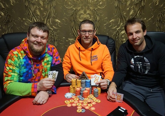 Imperator Fifty: Na Dvořišti deal ve třech, KV Král šestý