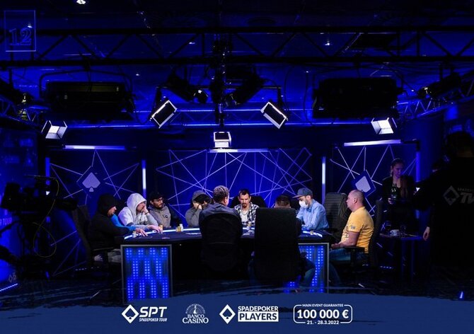 SPT €100K GTD: Už jen osm hráčů! Kdo získá titul šampiona?
