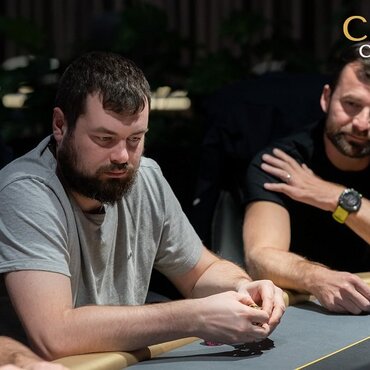 WSOPC Šamorín: Batman třetí v Mystery, Goetz chipleaderem PLO, Palovič v High Rolleru