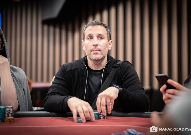 PFS Main Event 4M: Češi dominují také po dni 1B