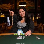 WSOP: První náramek bere žena! Kopp opanovala zaměstnanecký event!