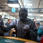 WSOP: Hellmuthova epizodka v Main Eventu, nevyhrál ani jednu handu