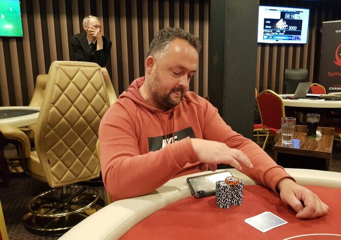 Poker Fever Cup: Po sobotních flightech se na chiplead dostal Michal Witala