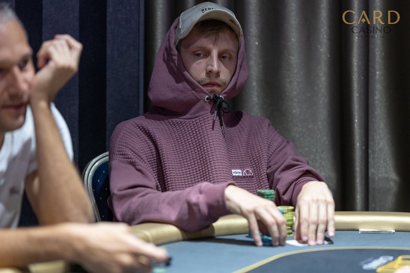 Andrej Dessset Card casino