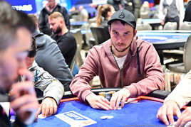 EPT Prague: Drozd, Šimko a Čech si zahrají také čtvrtý hrací den