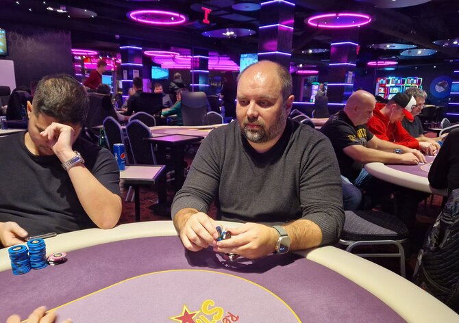 Rebuy Stars Kladno: Půlmilionový Mojito Night event vyhrál po 5-way dealu Jaroslav Zonyga