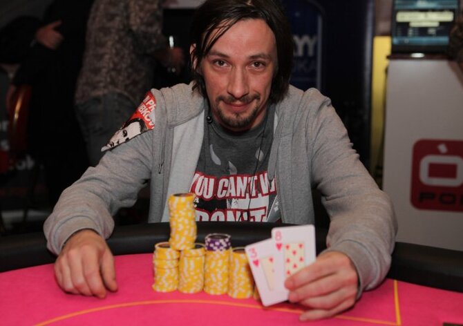 Arnstein má novou adresu: Stroupežnického 1!