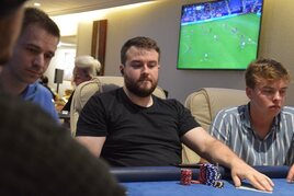 $ZTO$ €500K GTD: Michael Adam končí těsně pod stupni vítězů