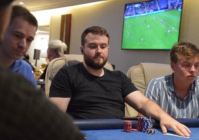 $ZTO$ €500K GTD: Michael Adam končí těsně pod stupni vítězů